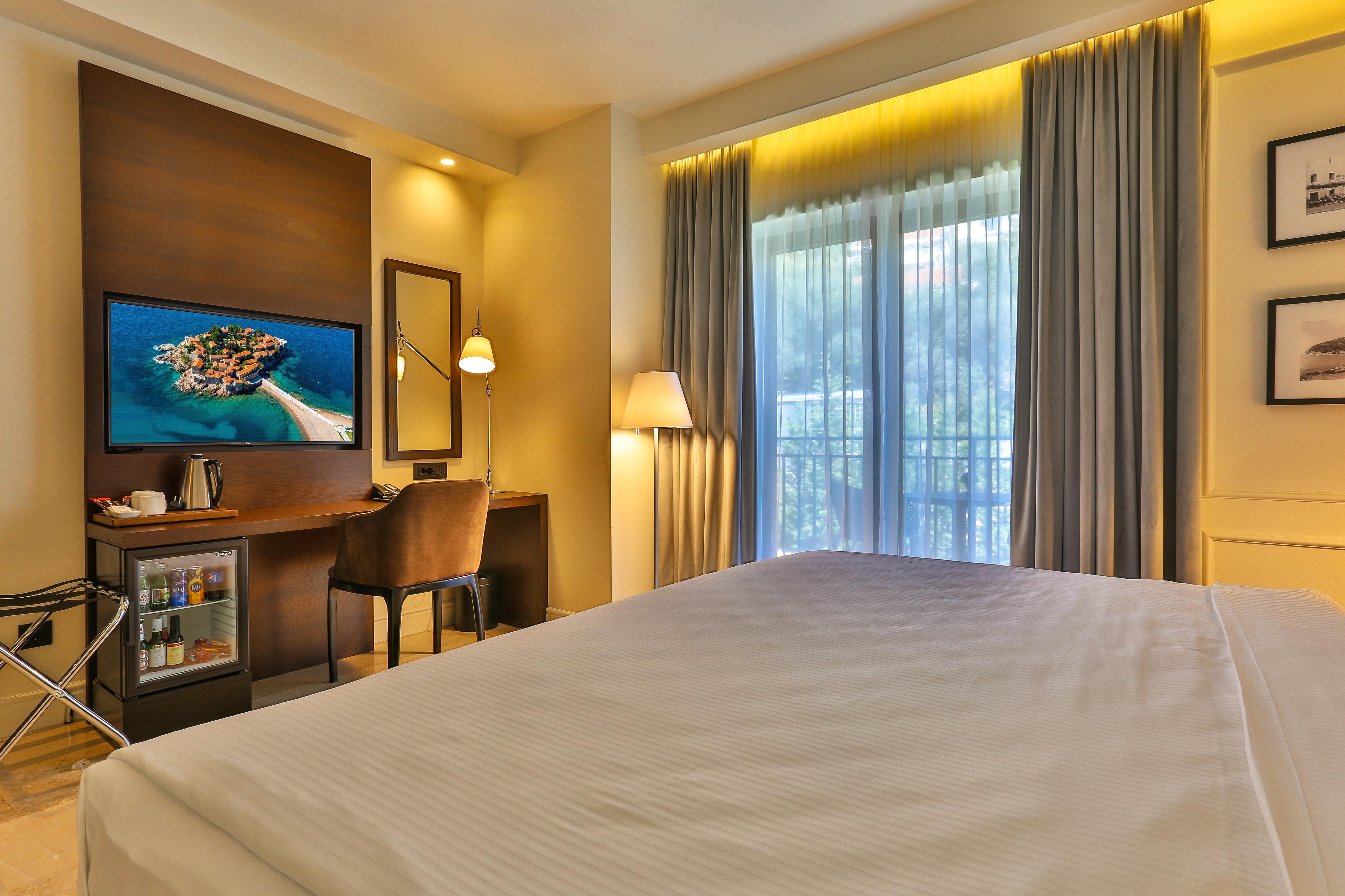 Hotel California By Aycon (Adults Only) Sveti Stefan Ngoại thất bức ảnh