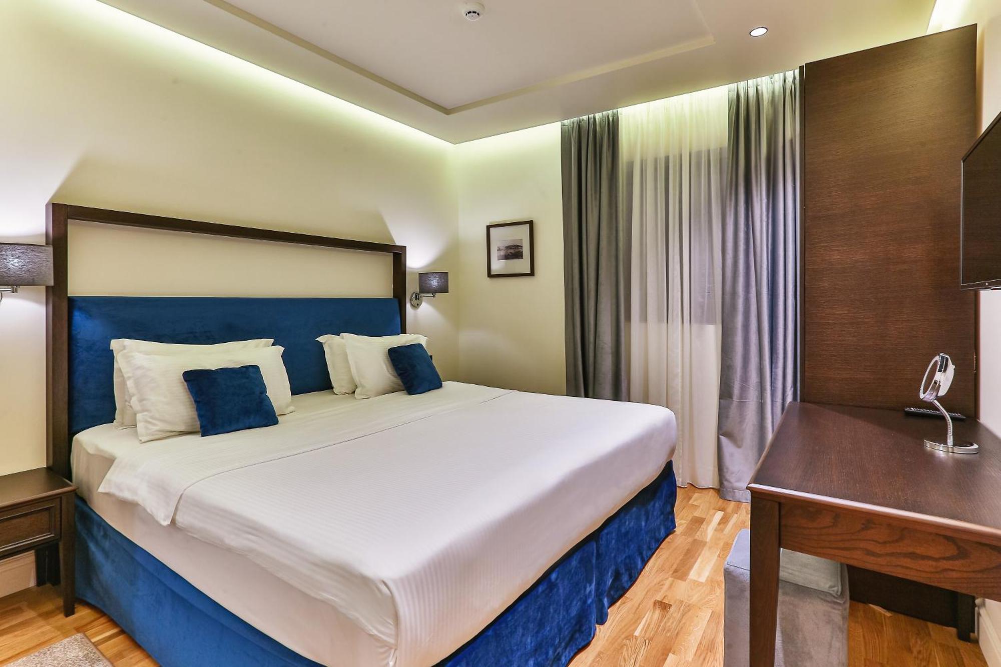 Hotel California By Aycon (Adults Only) Sveti Stefan Phòng bức ảnh